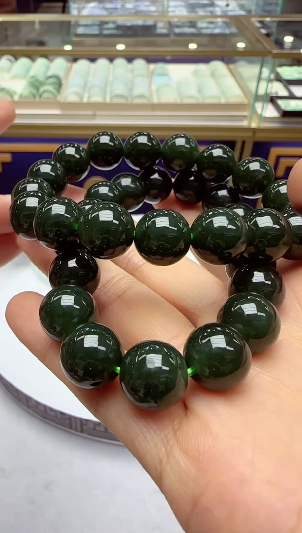 颈饰未镶嵌翡翠多样性发其一