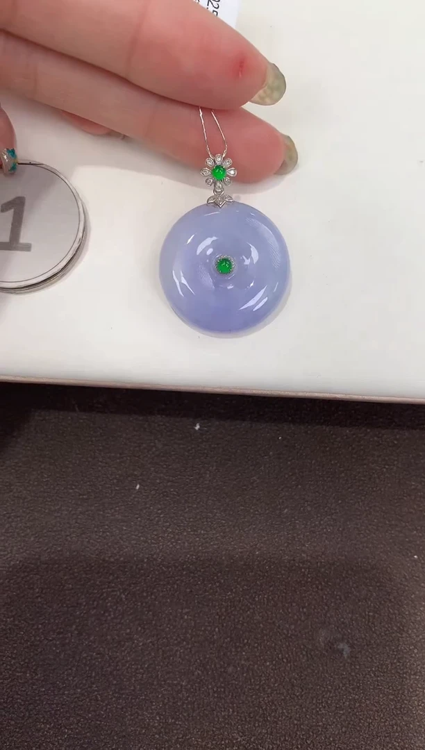 颈饰18K金镶嵌翡翠天然缅甸A货翡翠