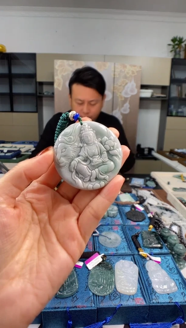 颈饰未镶嵌翡翠多样性发其一