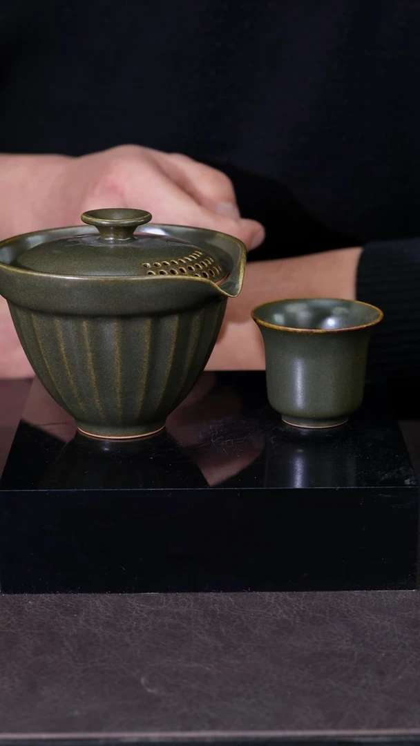 【闪购商品】其他茶叶末竖纹手抓壶 送客杯