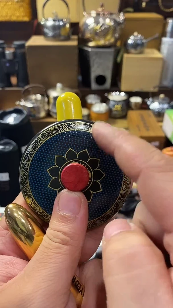 瓷片闪购商品 如图所示