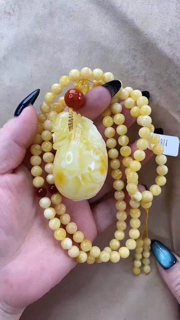 琥珀颈饰未镶嵌吊坠
