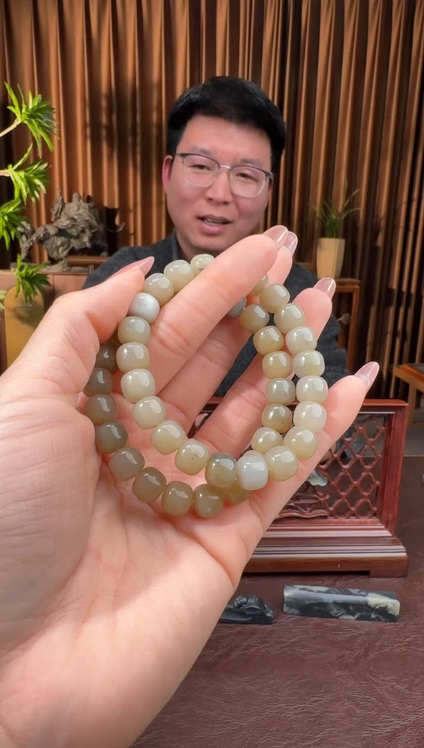 颈饰未镶嵌和田玉50刘强12.13多样性拍一发一