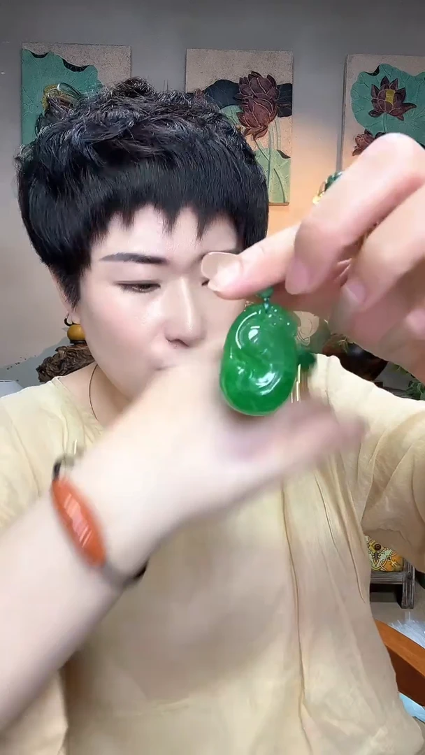 吊坠(赠链)合金翡翠851