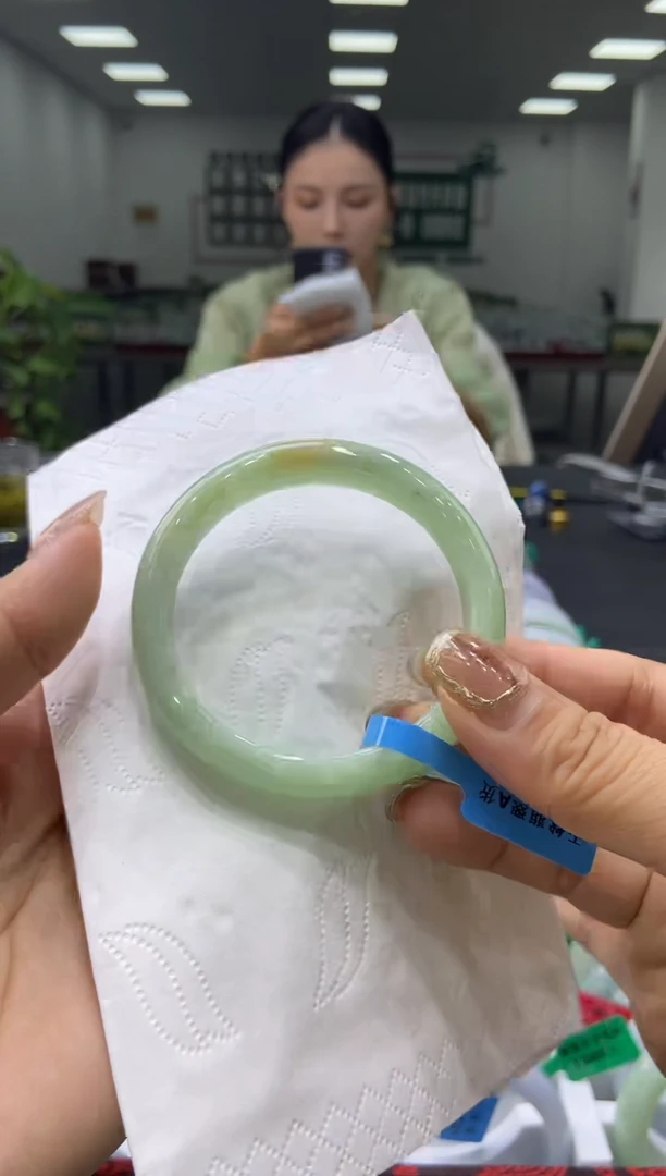 未镶嵌手镯翡翠0002919