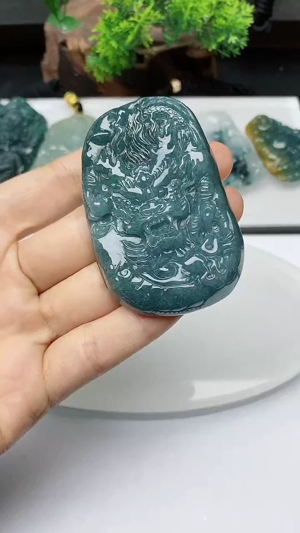 【闪购商品】翡翠颈饰未镶嵌