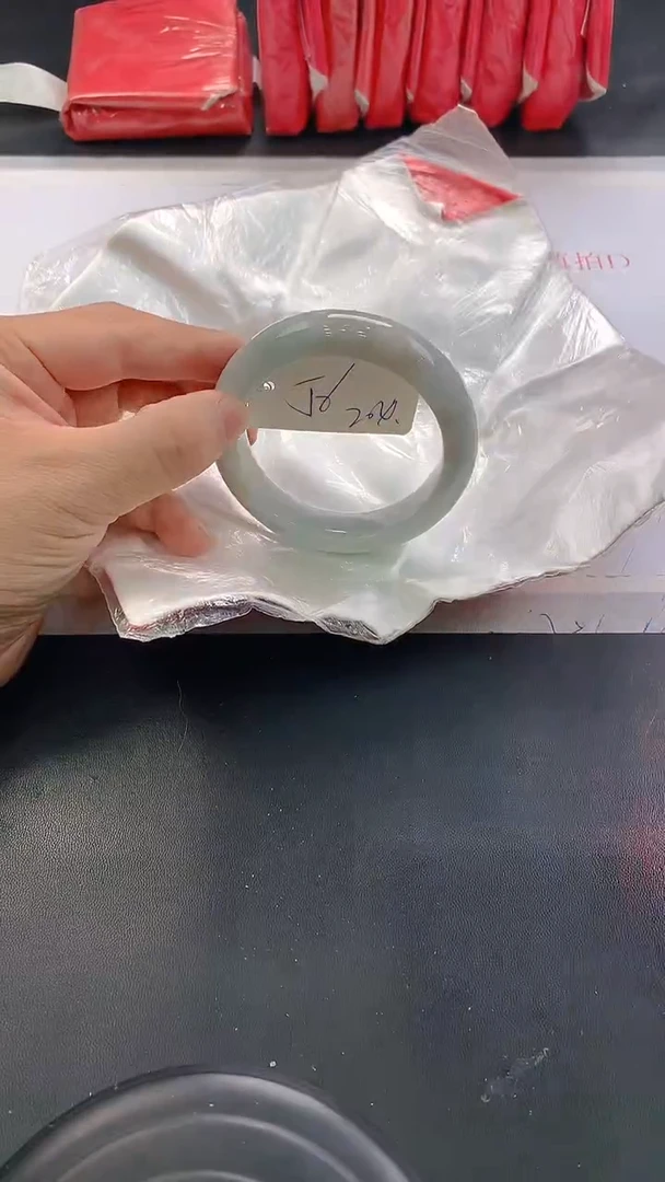 未镶嵌手镯翡翠203