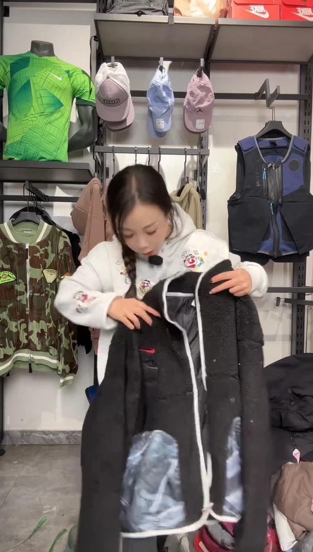 1491  编码 瑕疵款直播间过款为准 尺码   身高