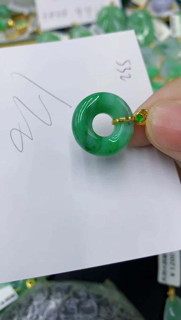 颈饰未镶嵌翡翠1111111111111