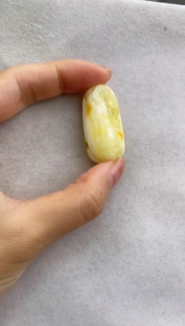 未镶嵌琥珀裸石10703110-吊坠