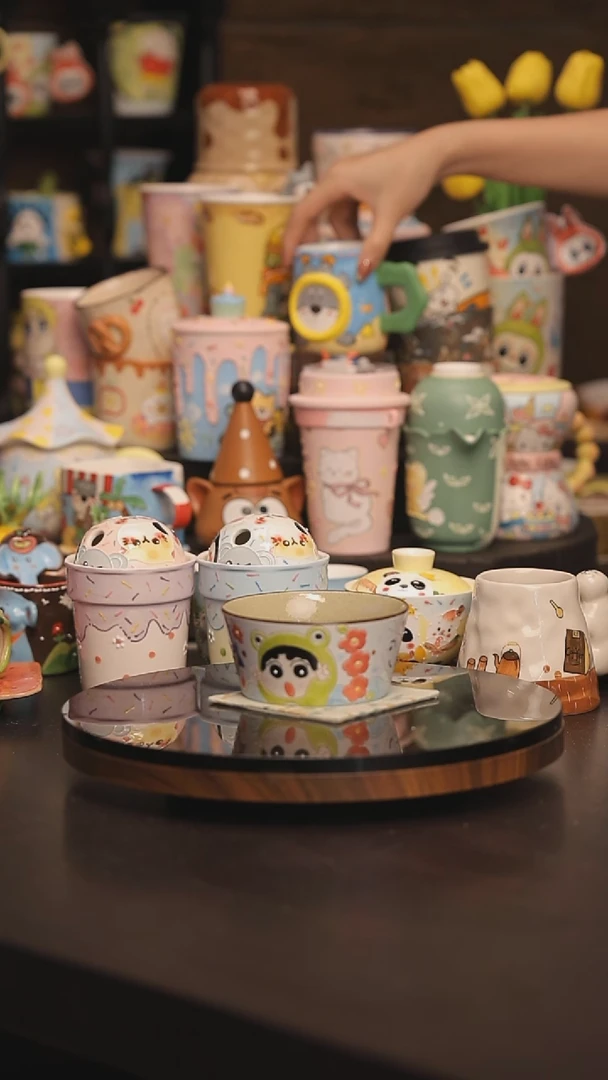 景德镇釉下彩绘设计师款式陶瓷