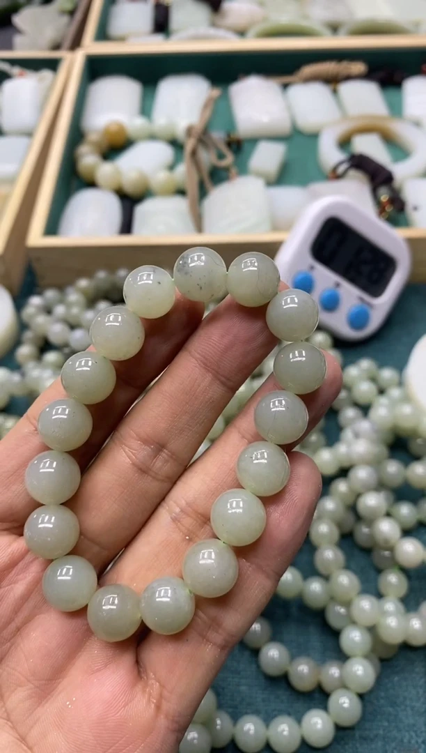【闪购商品】和田玉手串卡12+未镶嵌手串拍一发一多样性发货