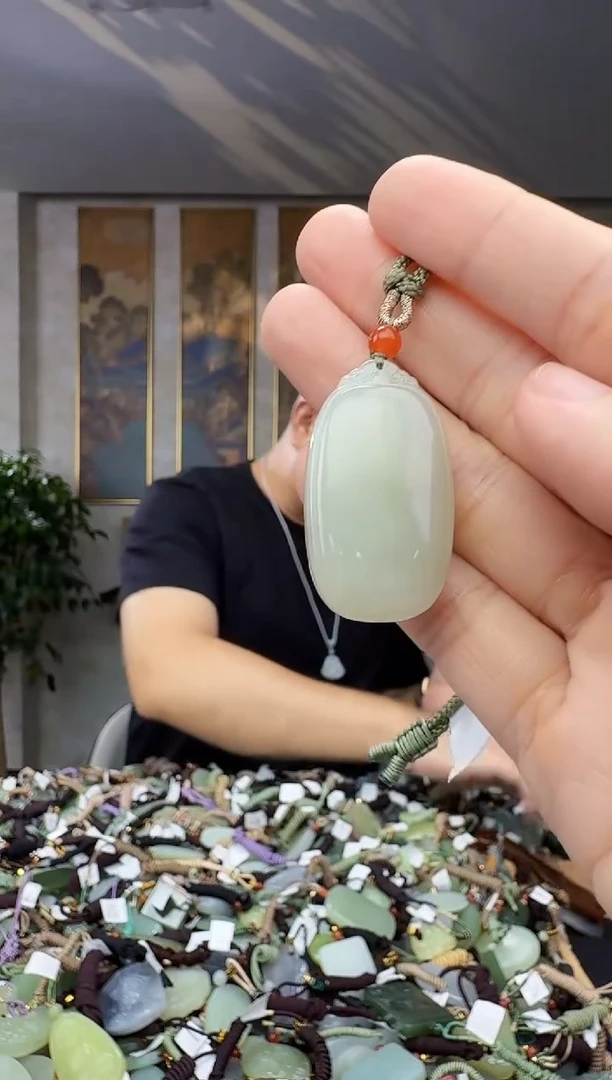 未镶嵌和田玉挂件拍一发一