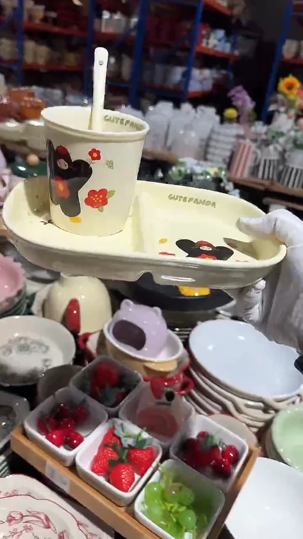 陶瓷小女孩分餐盘3件套微瑕 凑满20元包邮