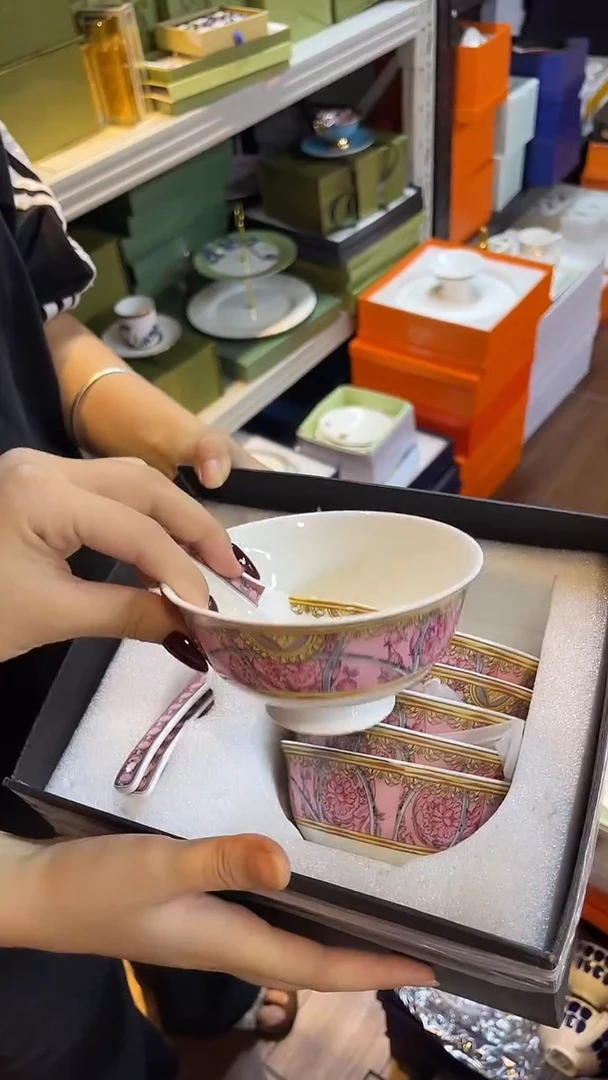 杯鸿辉家品牌瓷器，京东包邮！