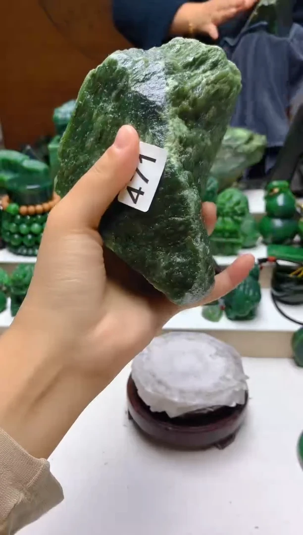 未镶嵌和田玉（碧玉）珠宝半成品0