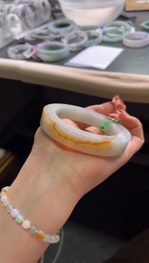 未镶嵌手镯定制翡翠一抹红翡带乌鸡58-65「定制不退不换」