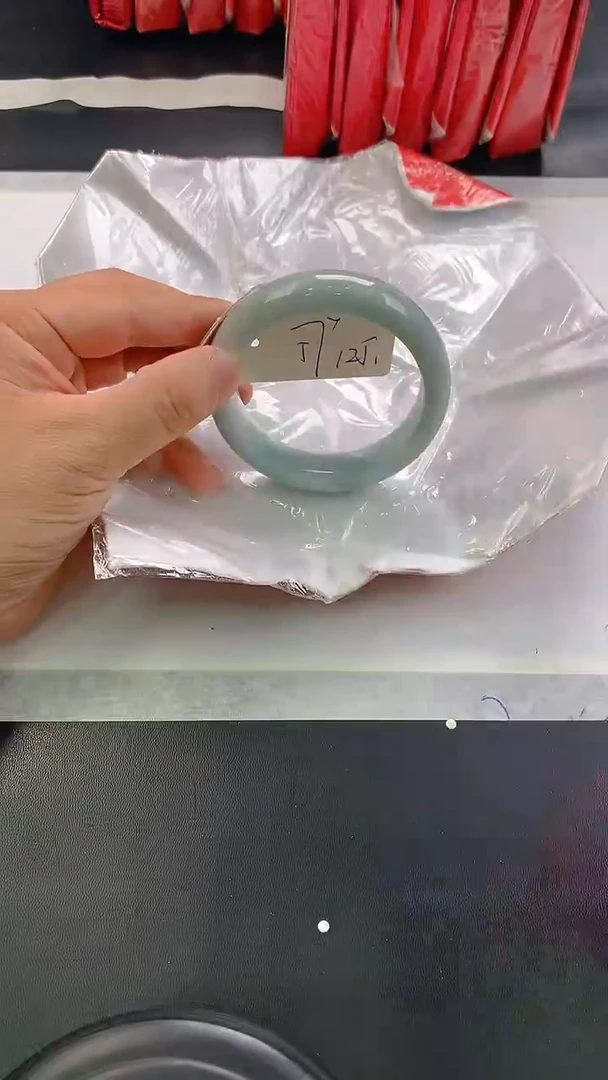 未镶嵌手镯翡翠125
