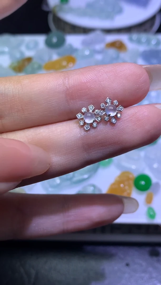 颈饰未镶嵌翡翠净货