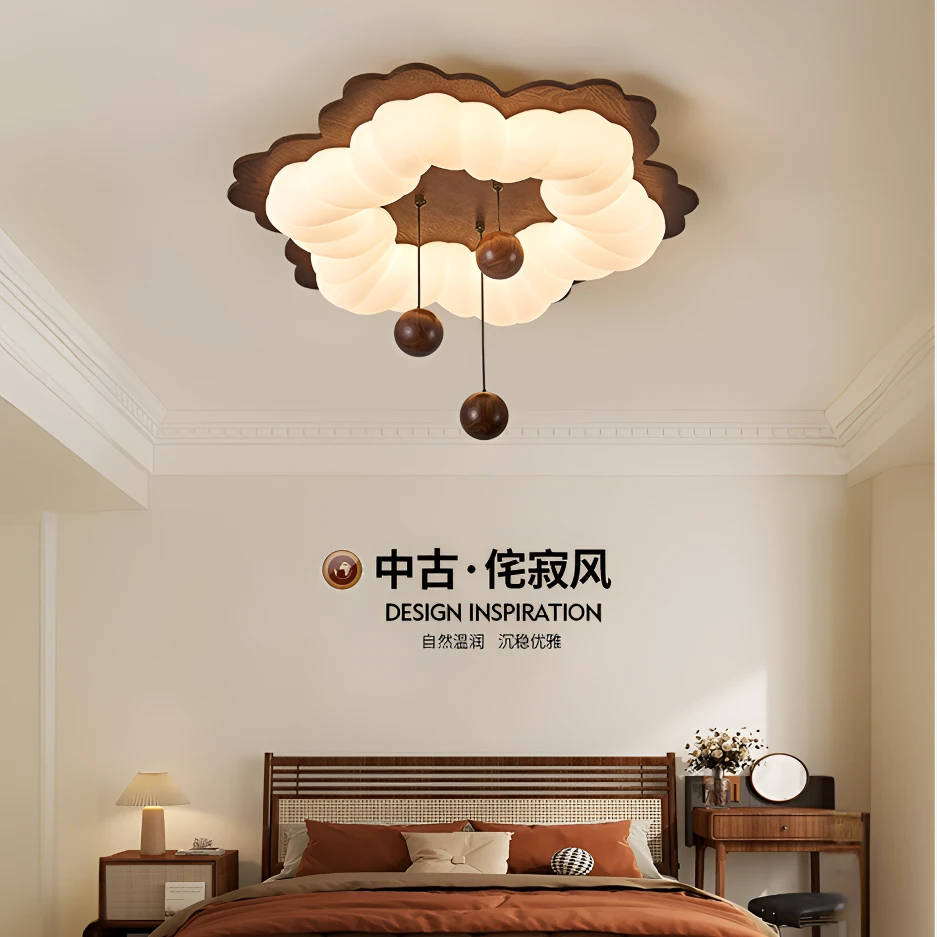 法式中古主卧室吸顶灯胡桃木吊球灯护眼实木侘寂风书房间泡泡灯具