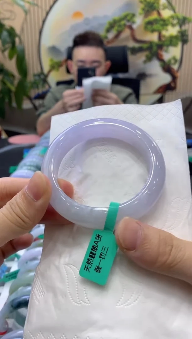 翡翠手镯未镶嵌9637