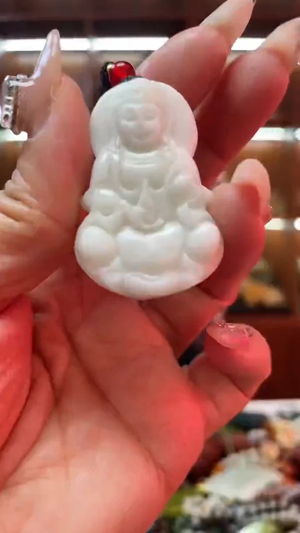 未镶嵌蛇纹石玉吊坠