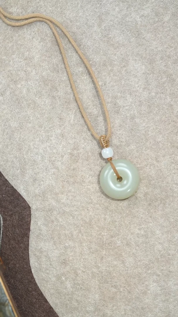 吊坠(赠链)未镶嵌和田玉秋会长的新疆天然和田玉