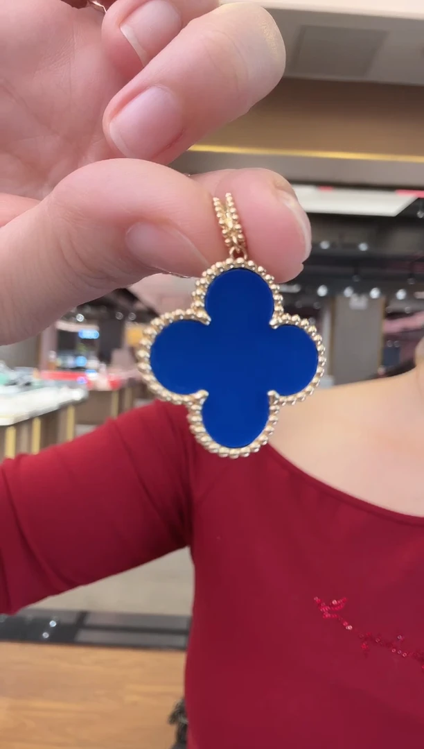 18K金镶嵌吊坠玛瑙/玉髓26mm蓝花吊坠