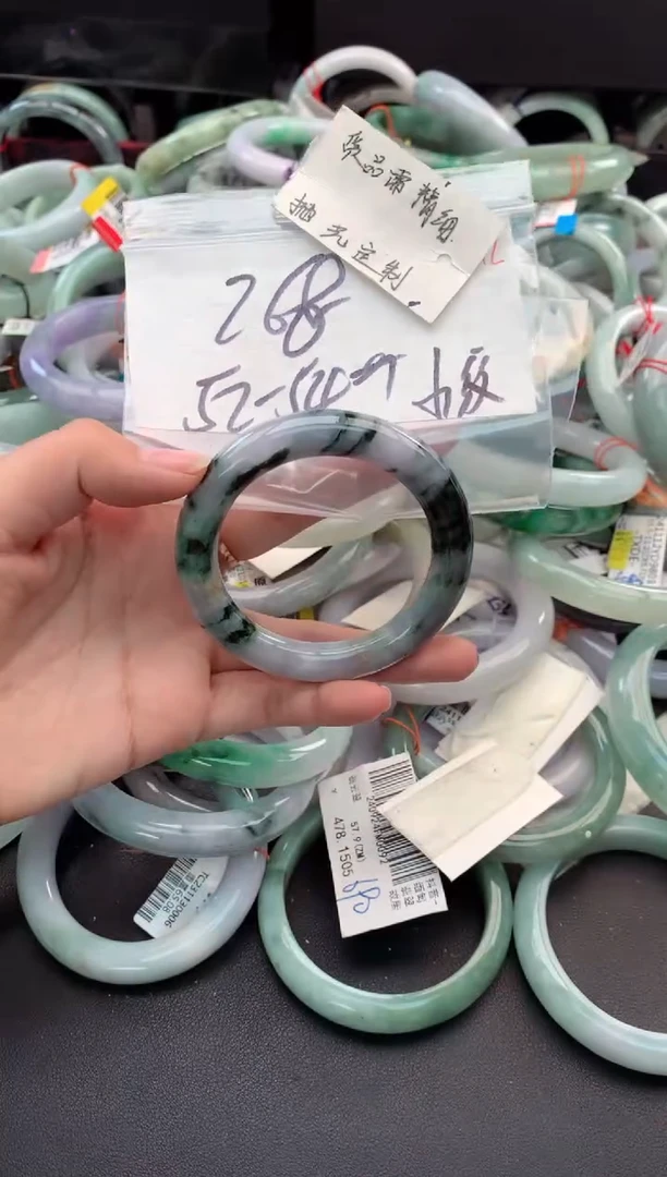 【闪购商品】定制翡翠未镶嵌毛货需精细抛光+多人