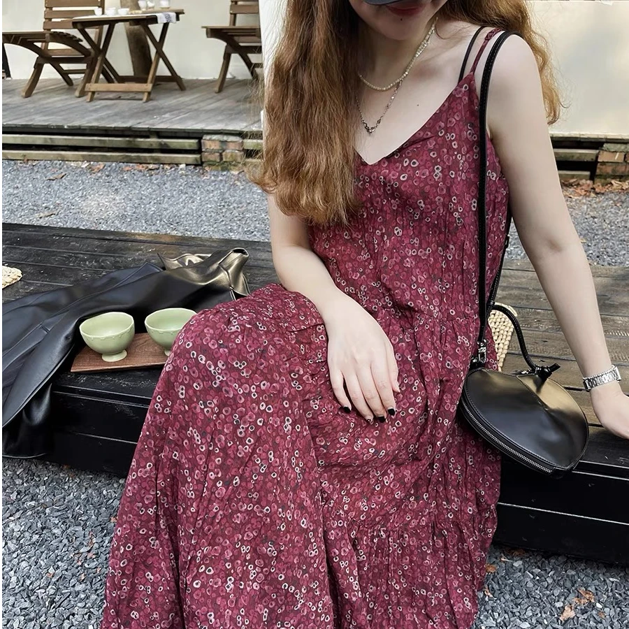 2024早秋新款气质长裙v领吊带裙连衣裙