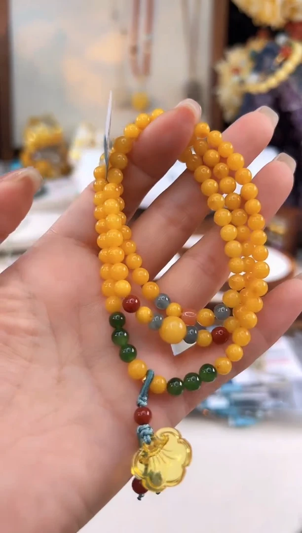 手饰琥珀未镶嵌@@B902J017371