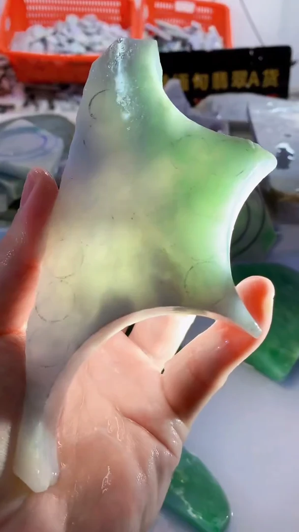 颈饰未镶嵌翡翠缅甸A货翡翠555