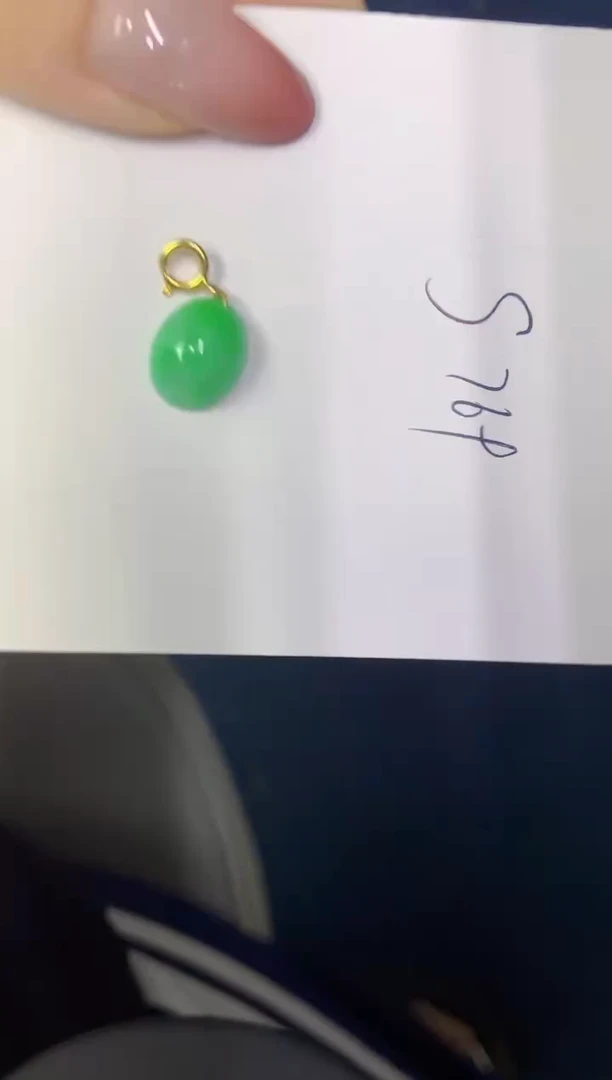 翡翠未镶嵌颈饰缅甸天然翡翠A货