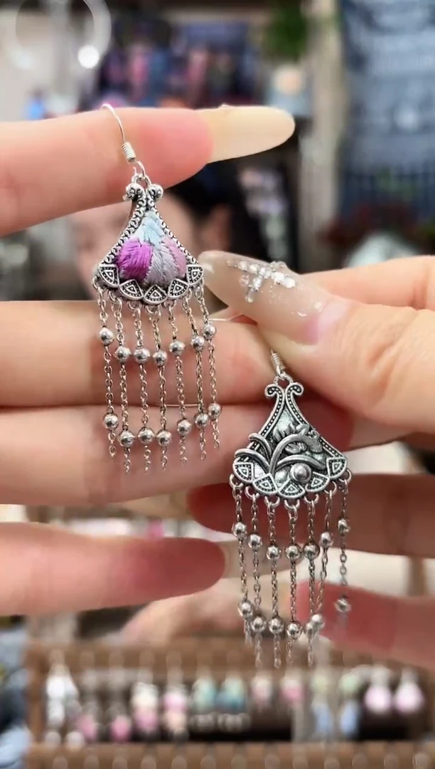 织绣民族风非遗老绣苗银饰品601