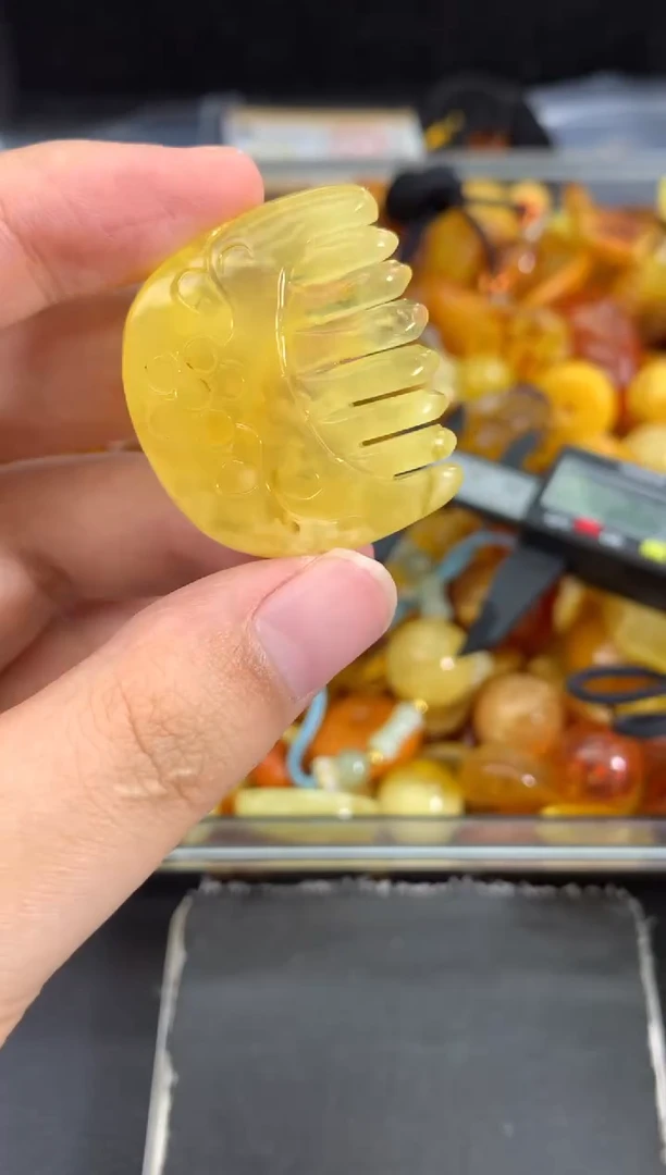 蜜蜡未镶嵌珠宝奇石456