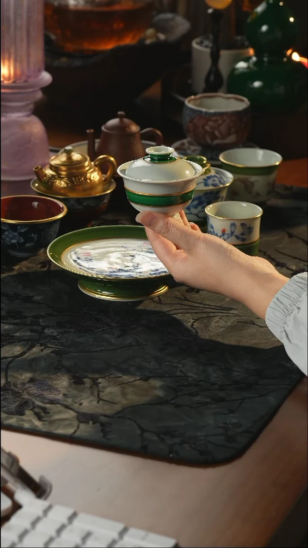 瓷片瓷唐里