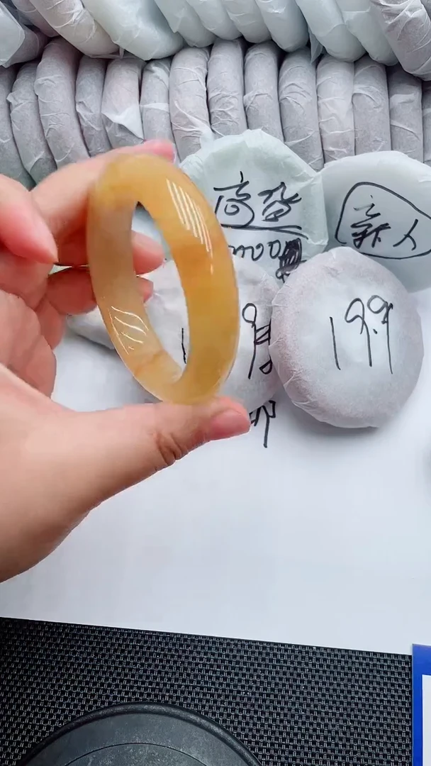 未镶嵌手镯石英质玉14-56-57