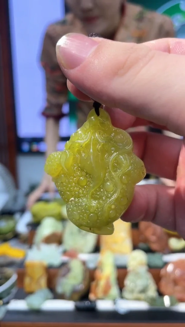 【闪购商品】岫玉吊坠未镶嵌·