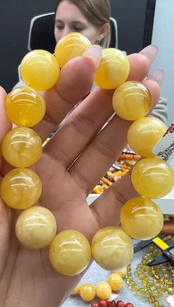 【闪购商品】琥珀手链未镶嵌37秒拍号