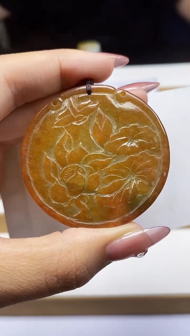 翡翠未镶嵌颈饰翡翠A货