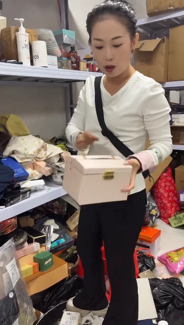 PU上车啦 宝宝们抓紧时间去链接拍吧粉色首饰盒