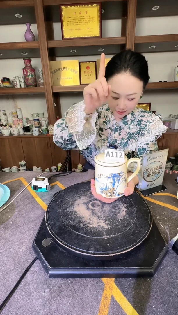 其他愿****莲A112景德镇制陶瓷一件