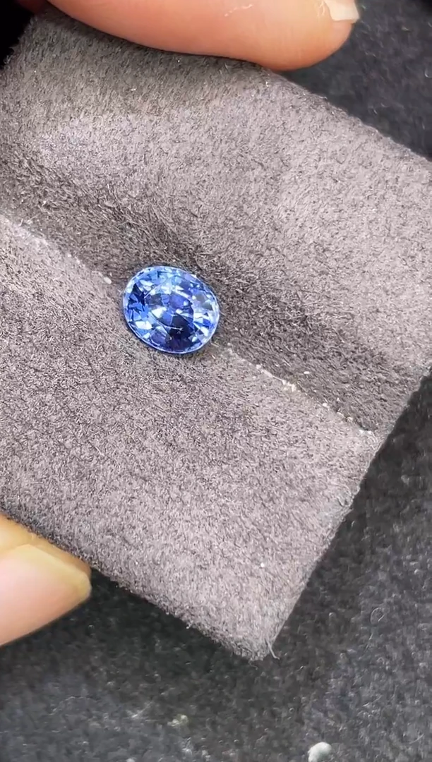 未镶嵌定制定制蓝宝石0.96克拉天然无烧吉尔德矢车菊