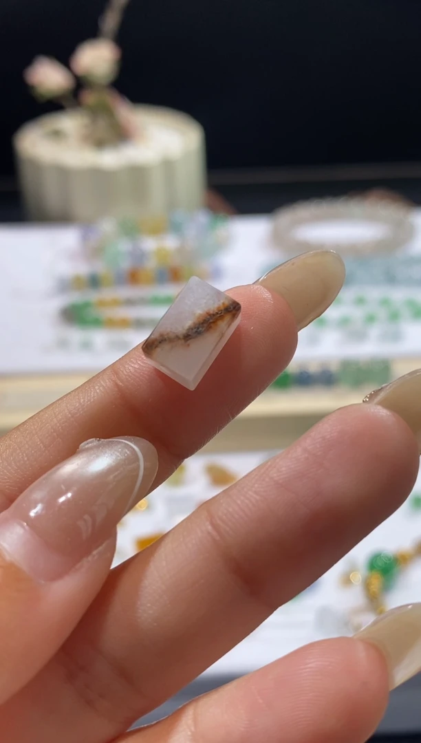 未镶嵌定制翡翠卡10.3随形 买断不退换