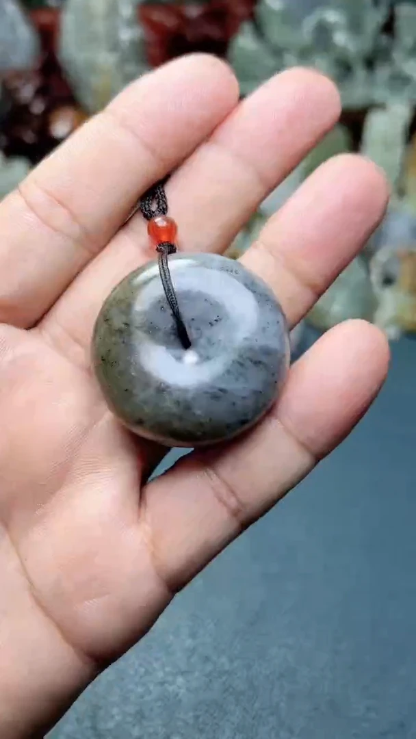 未镶嵌和田玉挂件-