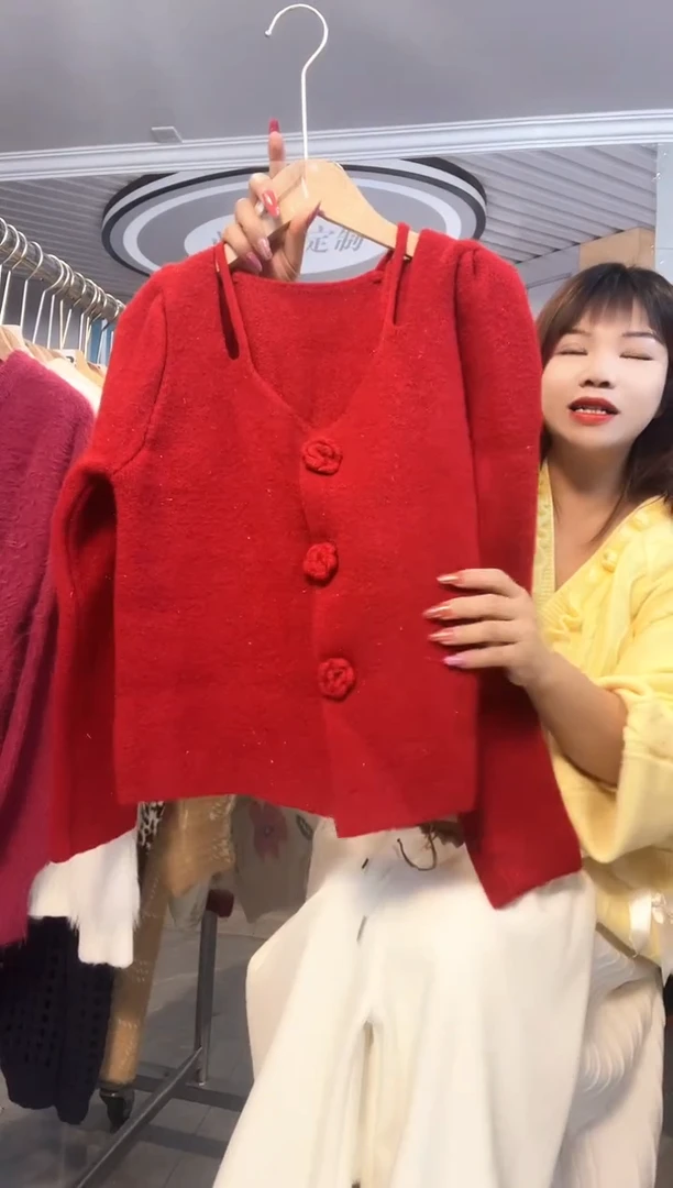 针织毛衣小小月精选服饰