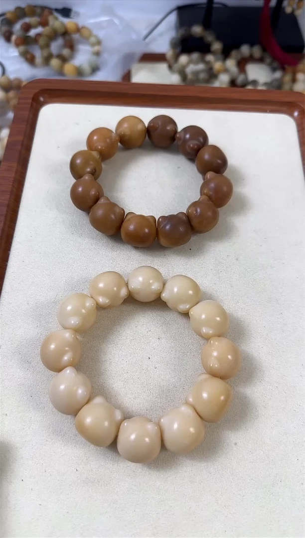 【闪购商品】白玉菩提手串22猫猫头