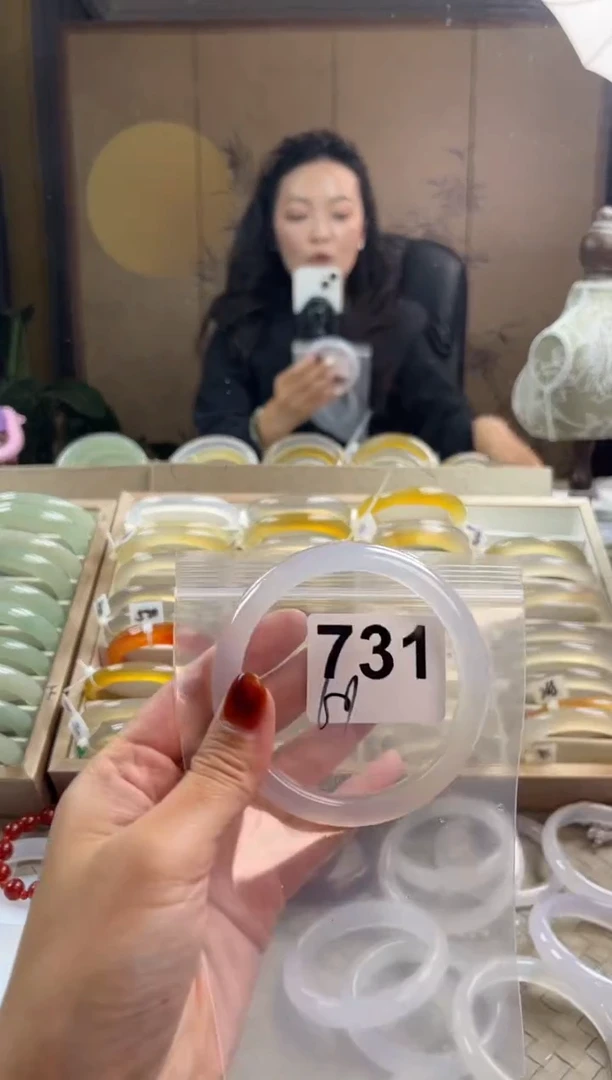 手镯玛瑙/玉髓未镶嵌731