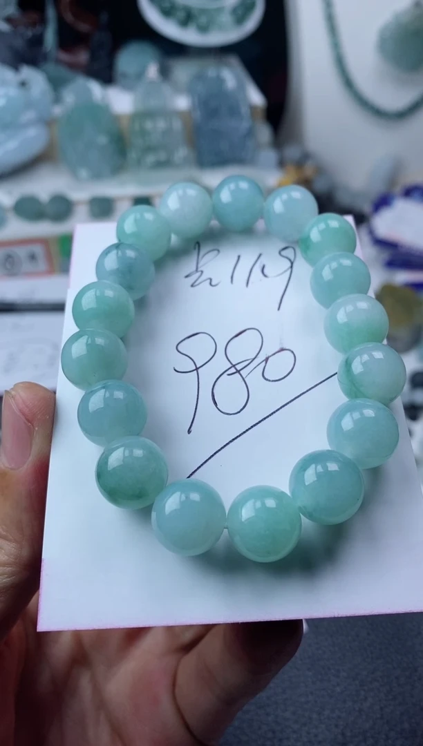 颈饰未镶嵌翡翠手串