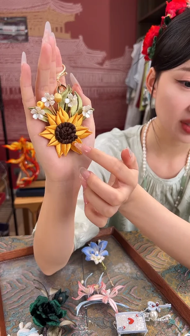 刺绣苏绣世家非遗手工（胸针）